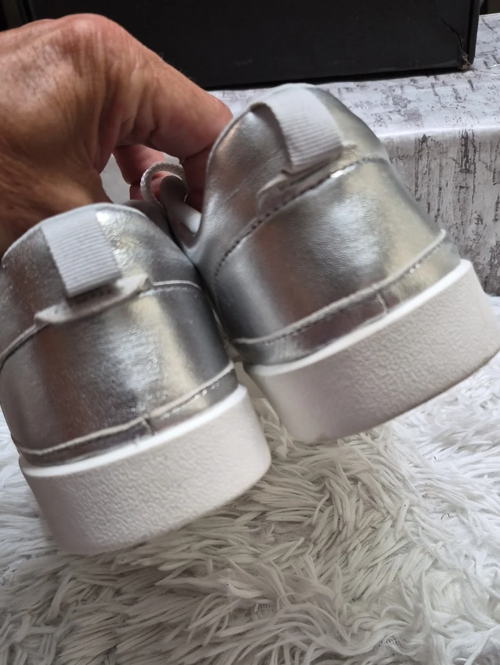 Vionic Elise Silver Sneakers Women's Sz 8 🆕️🆕️